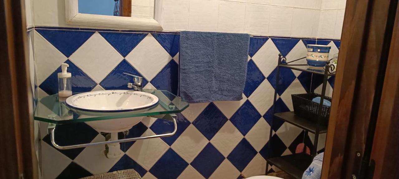 Acogedora Casa De Pueblo Con Piscina Hébergement de vacances Fuenteheridos