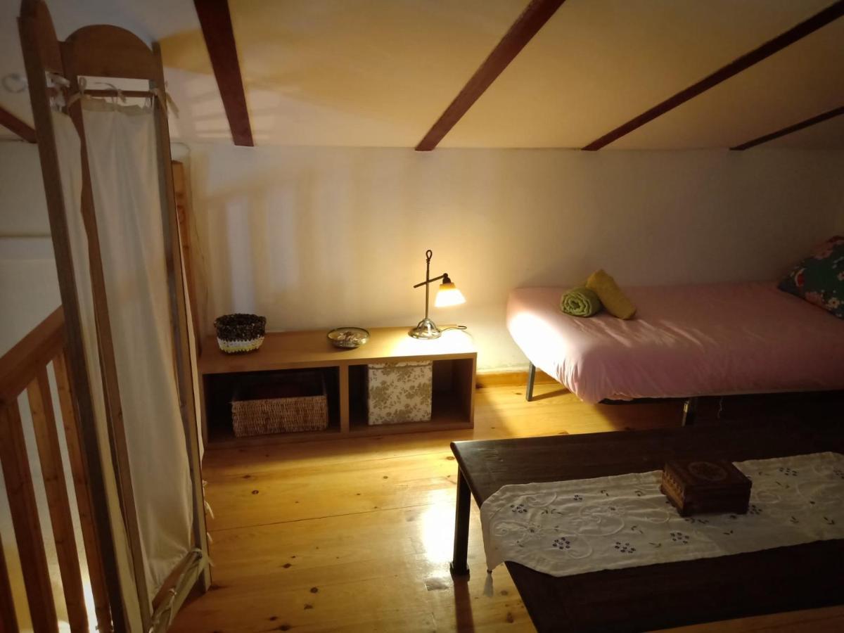 Acogedora Casa De Pueblo Con Piscina Hébergement de vacances *